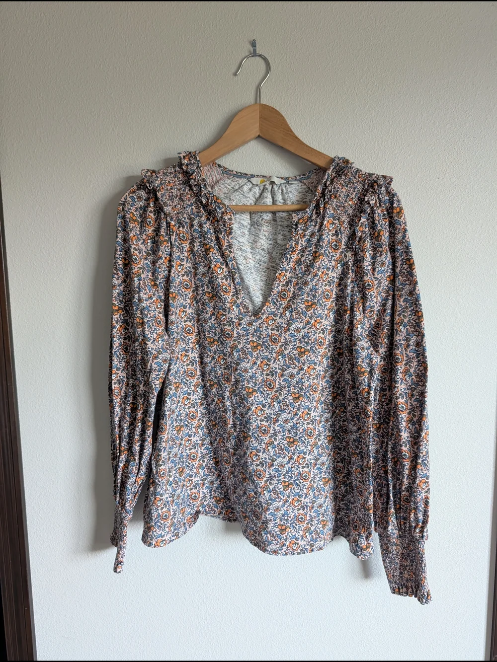 Boden Notch Neck Smocked Frill Floral Top - Picture 7 of 7